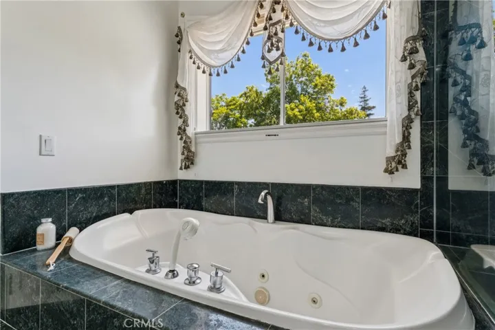515 W Le Roy, Arcadia, California 91007