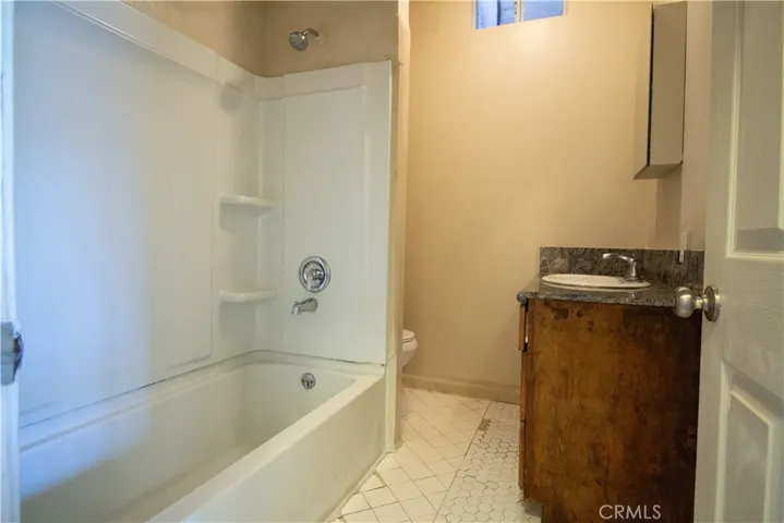 4529 S Vermont, Los Angeles, California 90037