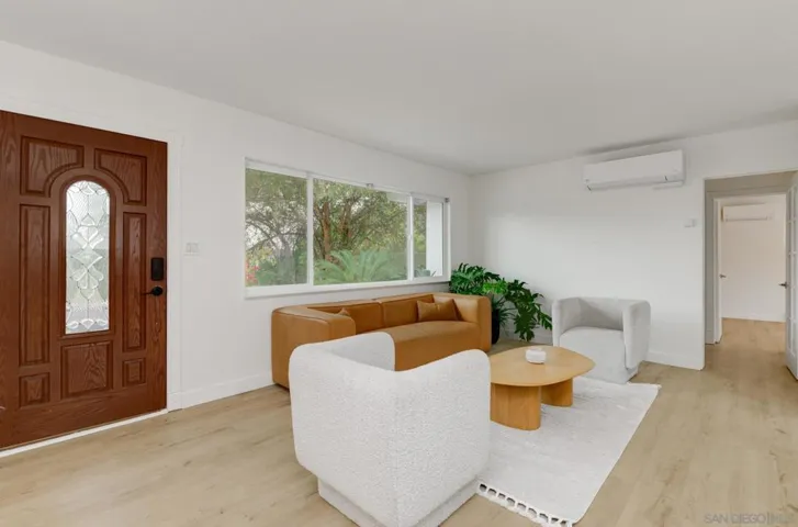 1005 Alta Vista, Vista, California 92084