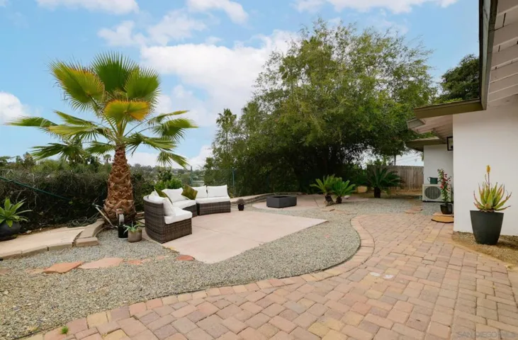1005 Alta Vista, Vista, California 92084
