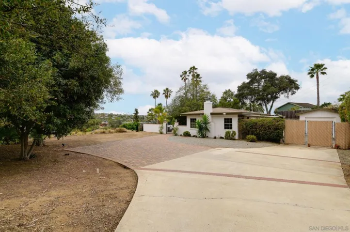 1005 Alta Vista, Vista, California 92084
