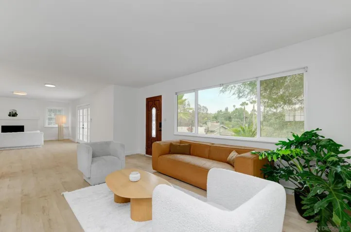 1005 Alta Vista, Vista, California 92084