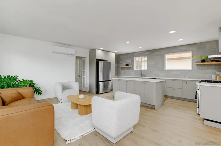 1005 Alta Vista, Vista, California 92084