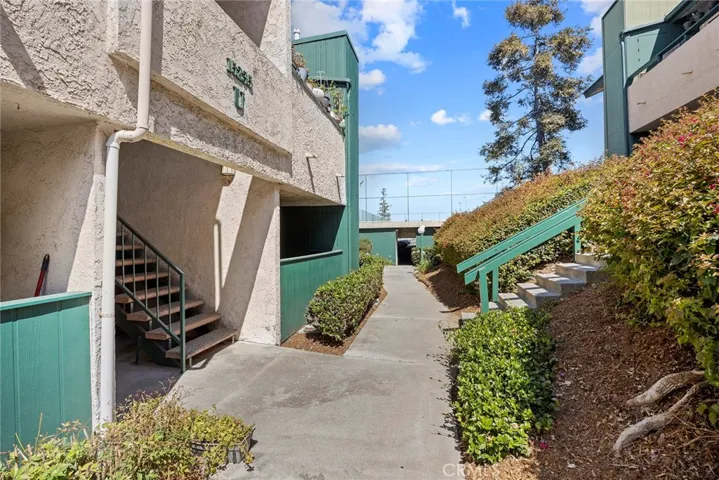 15235 Santa Gertrudes Bldg U 210, La Mirada, California 90638