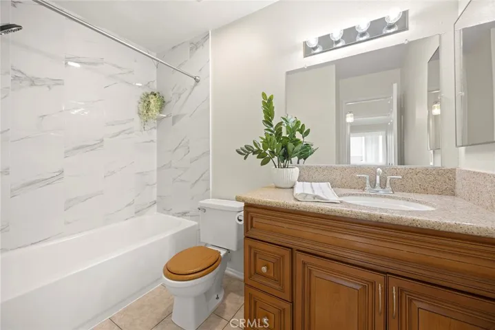 15235 Santa Gertrudes Bldg U 210, La Mirada, California 90638