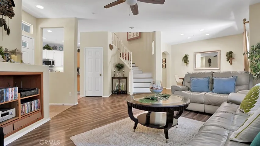 933 Somerville, Irvine, California 92620