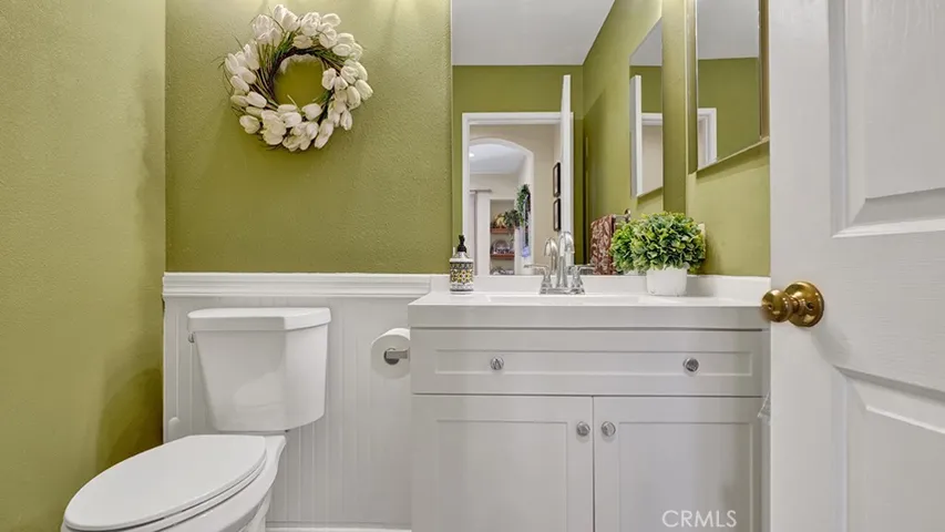 933 Somerville, Irvine, California 92620