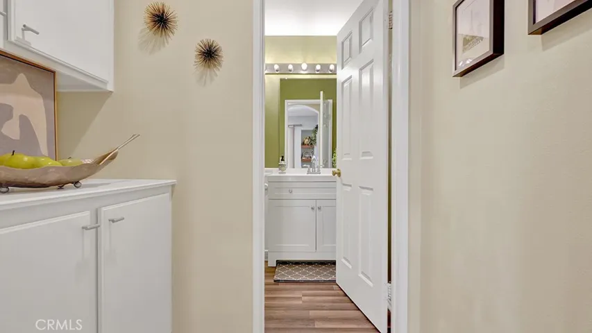 933 Somerville, Irvine, California 92620