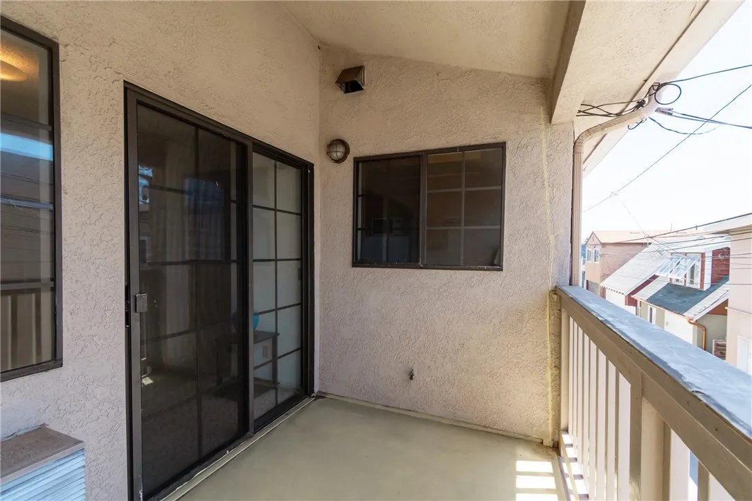 Unit B Balcony