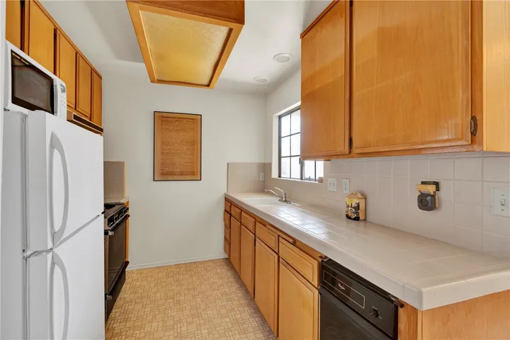 Unit B Kitchen