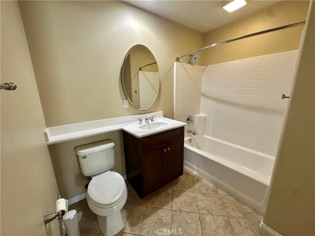 1st Fl Bath