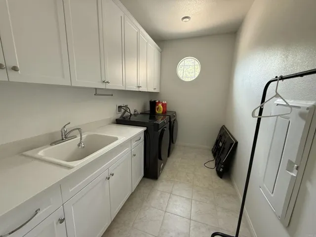 2362 E Lincoln Avenue Avenue, Escondido, California 92027
