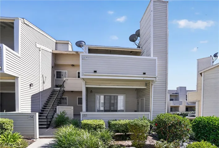 777 S Citrus 157, Azusa, California 91702