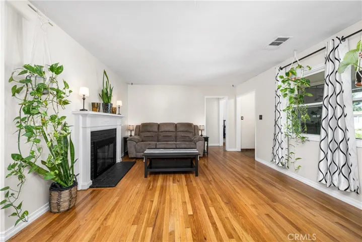 5922 Hayter, Lakewood, California 90712