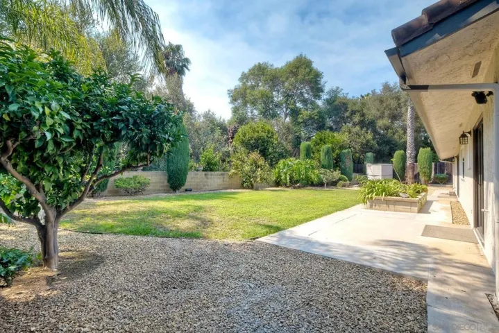 1348 Via Christina, Vista, California 92084