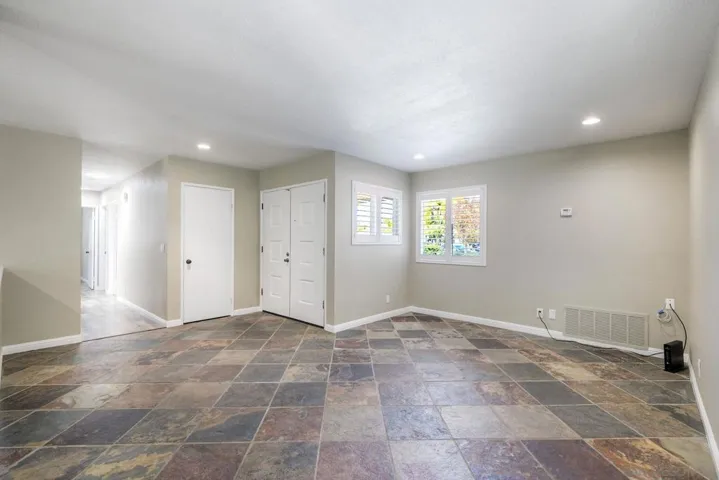 1348 Via Christina, Vista, California 92084