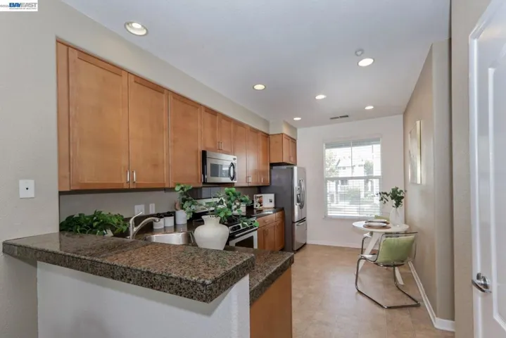668 Grand Ter, Hayward, California 94541