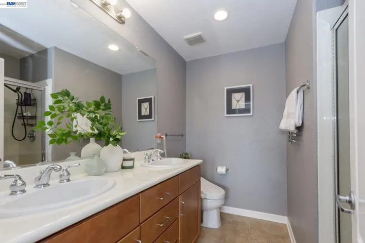 668 Grand Ter, Hayward, California 94541