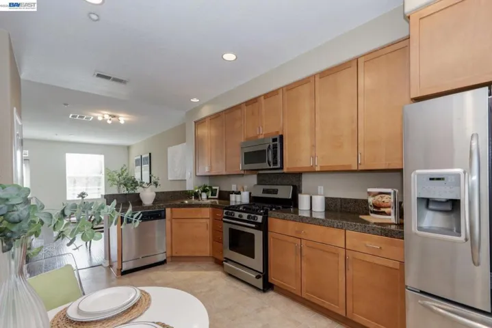 668 Grand Ter, Hayward, California 94541