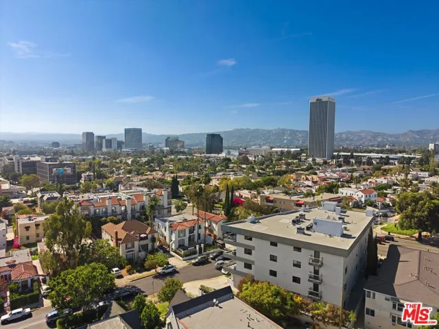 5826 W Olympic Boulevard 401, Los Angeles, California 90036