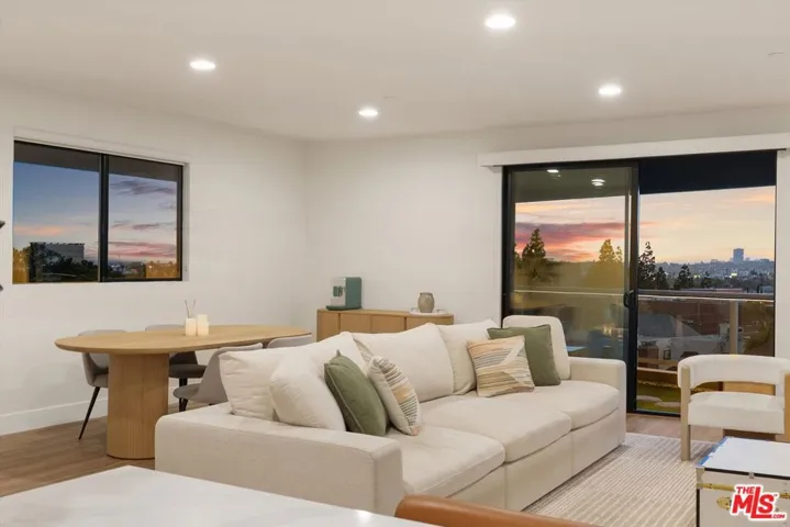 5826 W Olympic Boulevard 401, Los Angeles, California 90036