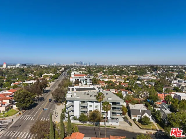 5826 W Olympic Boulevard 401, Los Angeles, California 90036