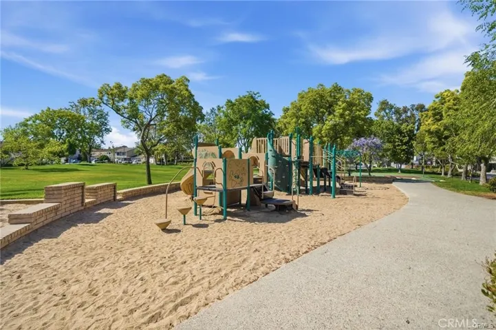 4382 Skylark Street, Irvine, California 92604