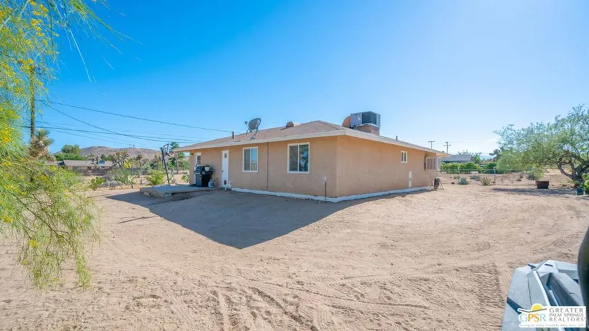 4647 Camarilla Avenue, Yucca Valley, California 92284