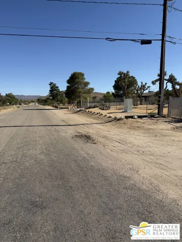 4647 Camarilla Avenue, Yucca Valley, California 92284