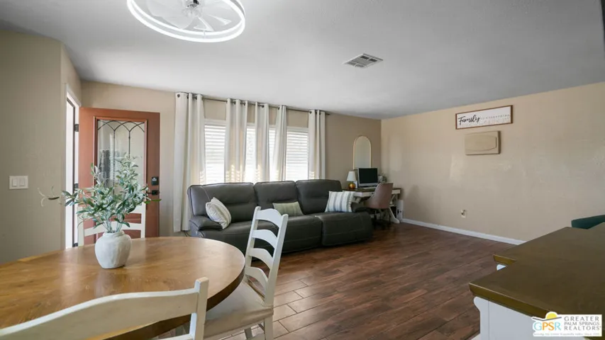 4647 Camarilla Avenue, Yucca Valley, California 92284
