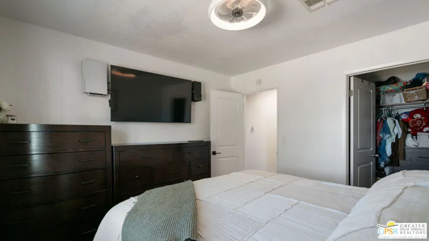 4647 Camarilla Avenue, Yucca Valley, California 92284