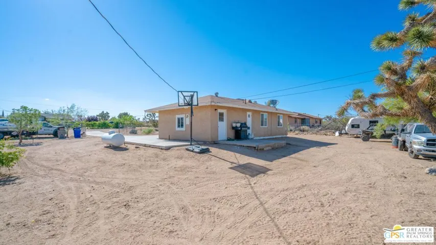 4647 Camarilla Avenue, Yucca Valley, California 92284