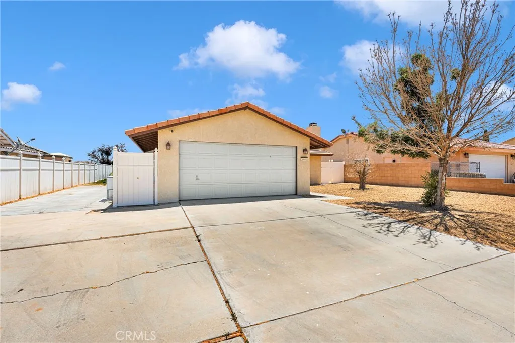 26681 Topsail Lane, Helendale, California 92342 — photo 4