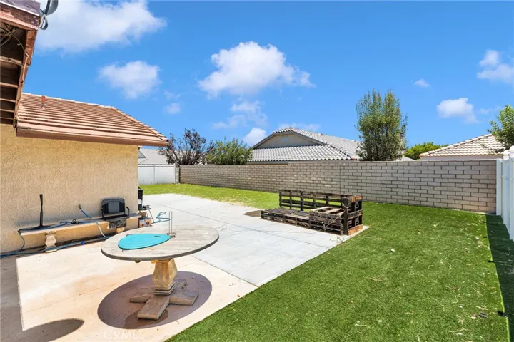 26681 Topsail Lane, Helendale, California 92342