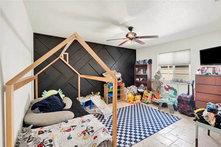 26681 Topsail Lane, Helendale, California 92342