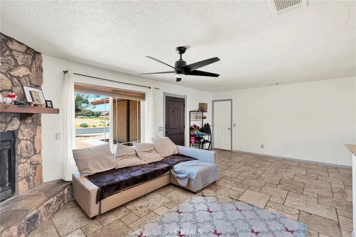 26681 Topsail Lane, Helendale, California 92342