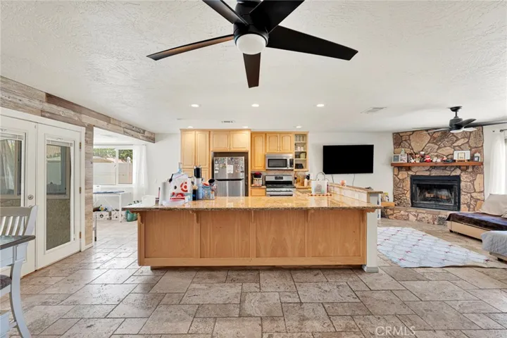 26681 Topsail Lane, Helendale, California 92342