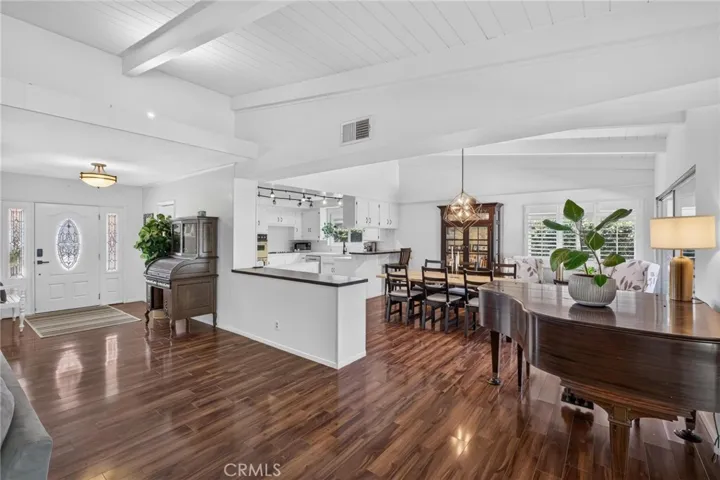 18301 Taylor Court, Torrance, California 90504