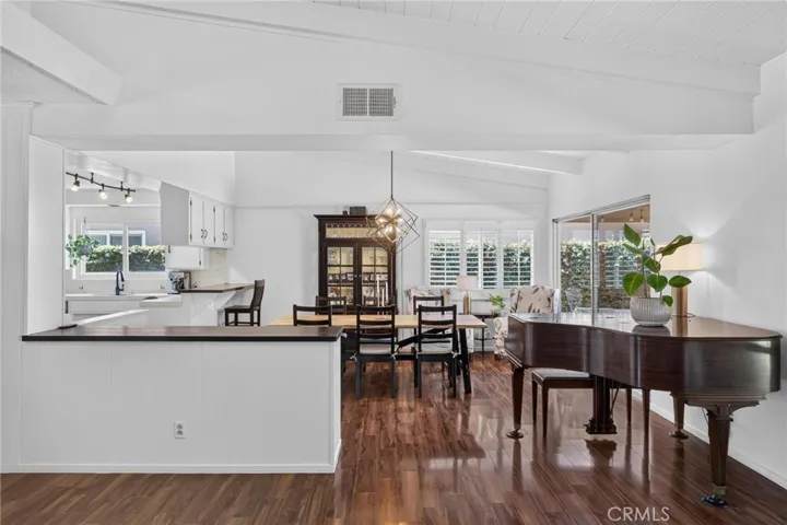 18301 Taylor Court, Torrance, California 90504