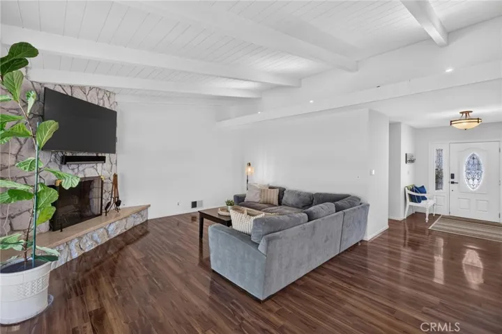 18301 Taylor Court, Torrance, California 90504