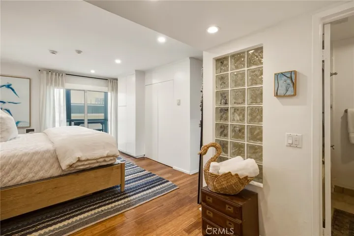 575 Esplanade 207, Redondo Beach, California 90277