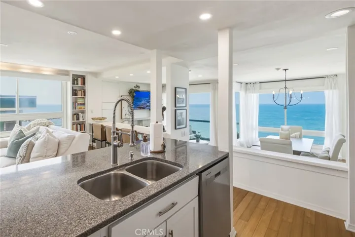 575 Esplanade 207, Redondo Beach, California 90277