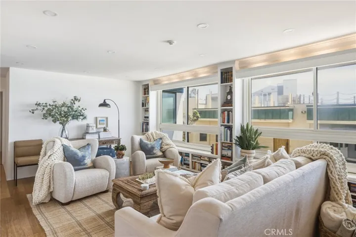 575 Esplanade 207, Redondo Beach, California 90277