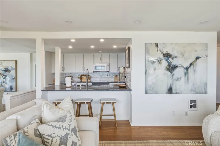 575 Esplanade 207, Redondo Beach, California 90277