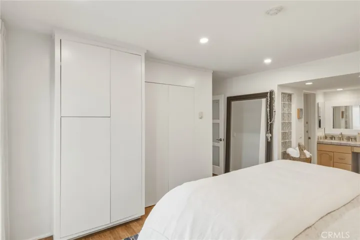 575 Esplanade 207, Redondo Beach, California 90277