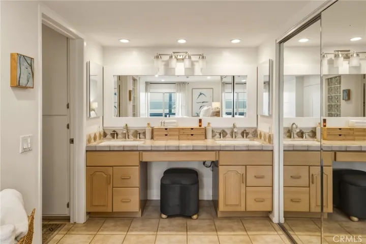 575 Esplanade 207, Redondo Beach, California 90277