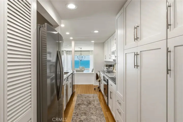 575 Esplanade 207, Redondo Beach, California 90277