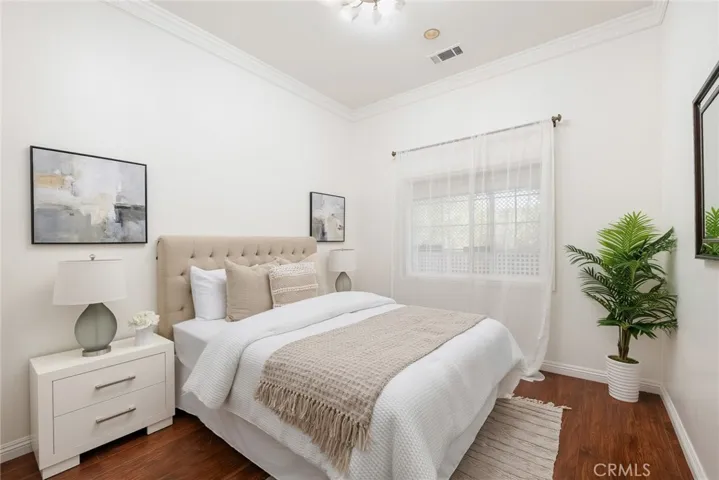 19742 Castlebar Dr – Well-sized guest bedroom