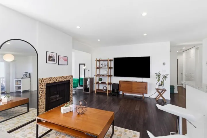 425 Anchor Road 209, San Mateo, California 94404