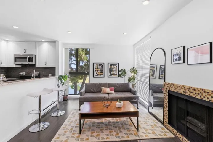 425 Anchor Road 209, San Mateo, California 94404
